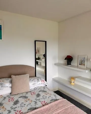 Harbour Views Nyaraló *